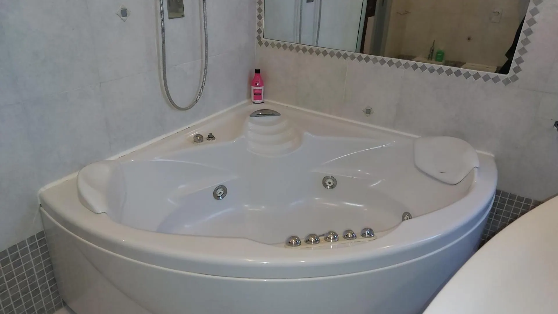 Confortable Flat Near Pz Firenze Milan 0*,