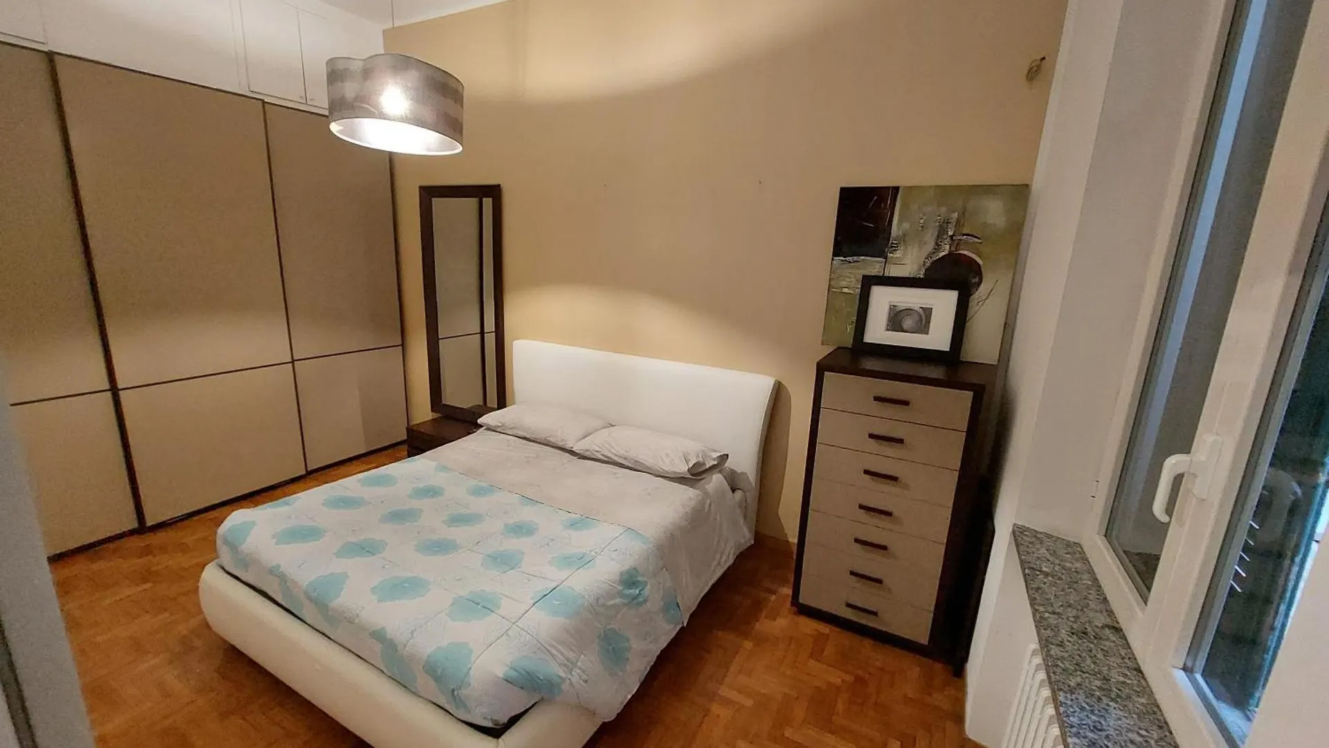 Confortable Flat Near Pz Firenze Milan Apartment
